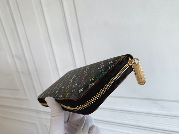 LVコピーウォレット側面デザイン